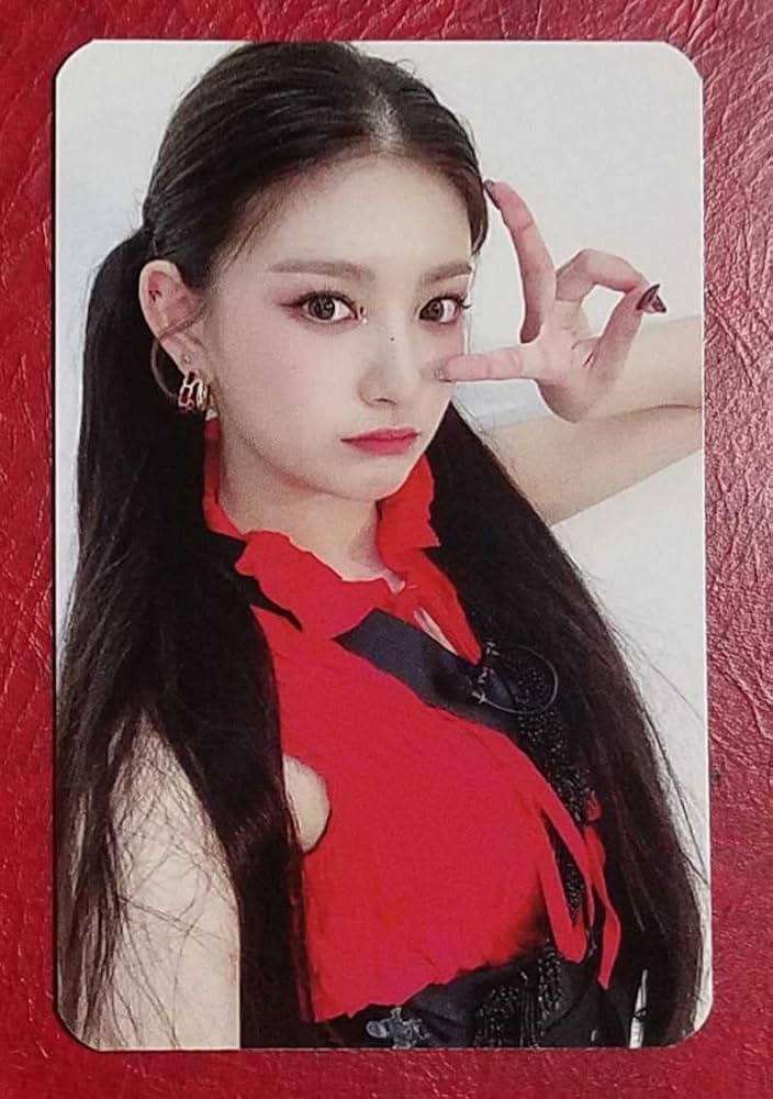 Amazon.co.jp: EVERGLOW イロン LAST MELODY GMARKET ヨントン 特典