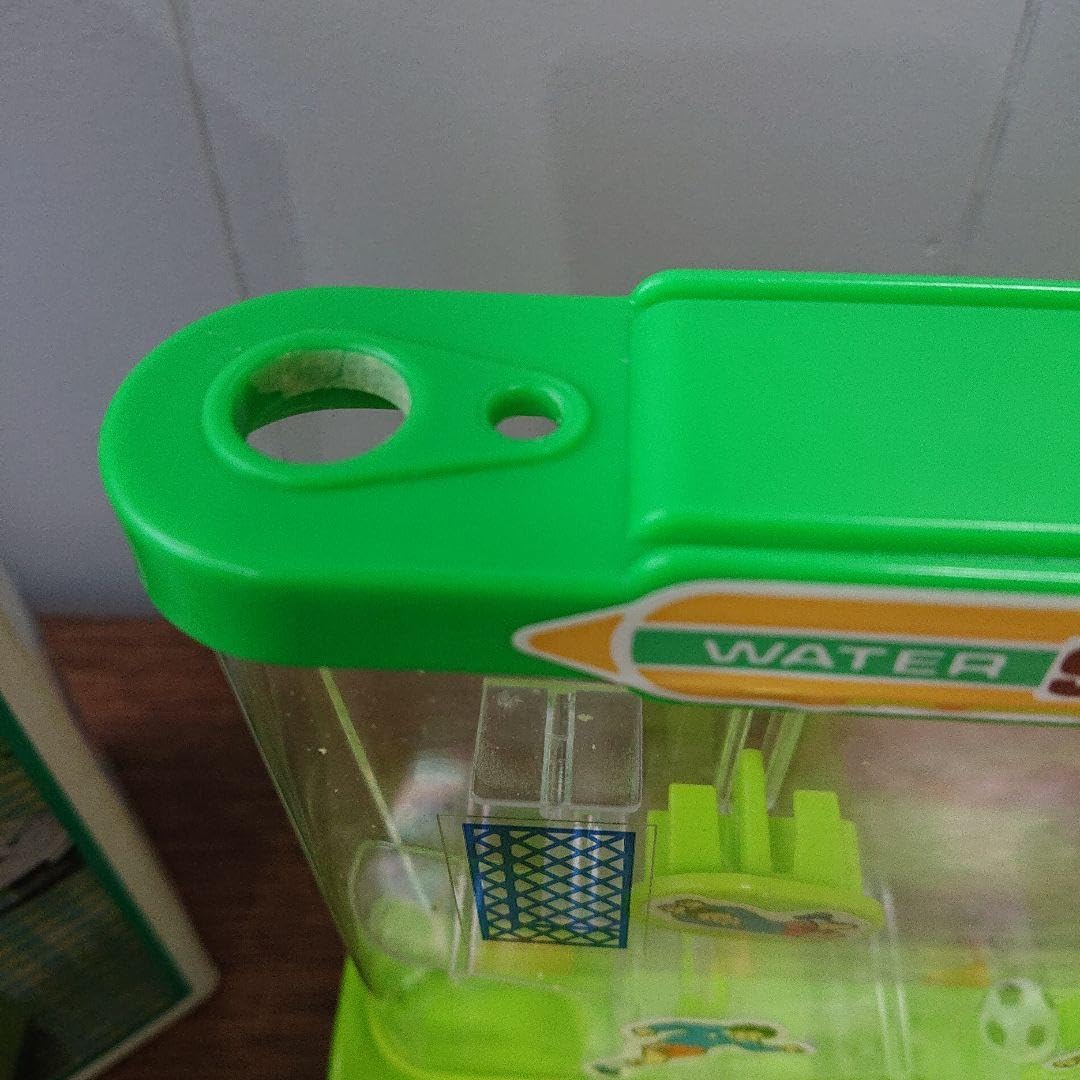 Amazon.co.jp: 昭和 レトロ トミー ウォーターゲーム サッカー : おもちゃ