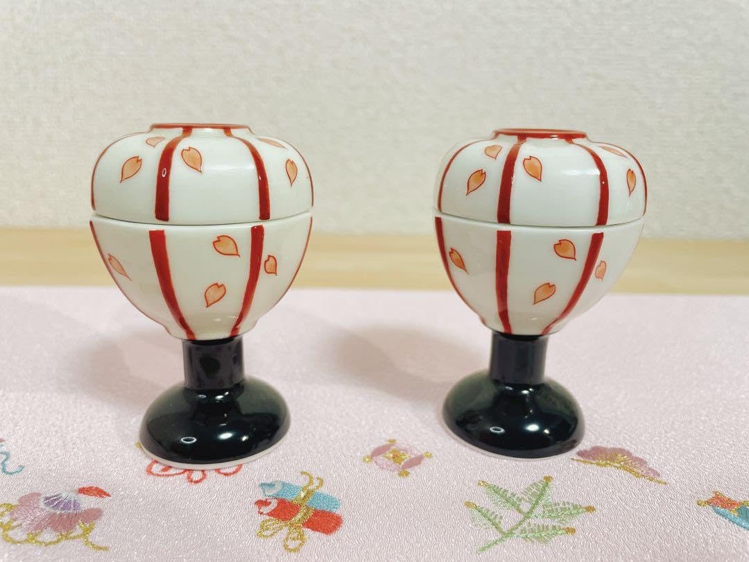 Amazon.co.jp: 有田焼 幸楽窯 錦おひな様珍味入 男女 錦桜ぼんぼり形