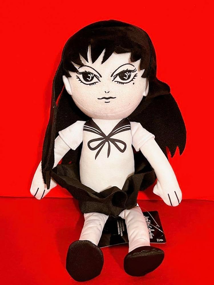 Amazon.co.jp: 伊藤潤二 富江 日本未発売 ぬいぐるみ : おもちゃ