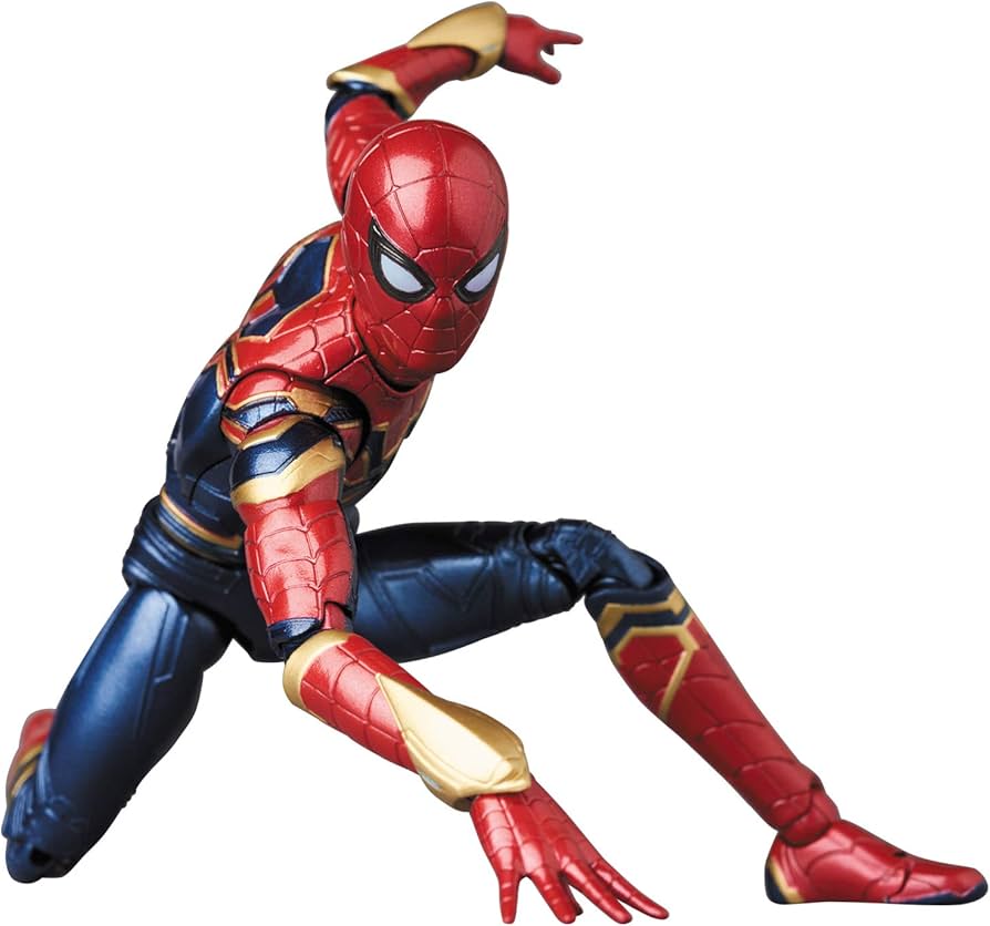 Amazon.co.jp: MAFEX マフェックス No.081 アヴェンジャー