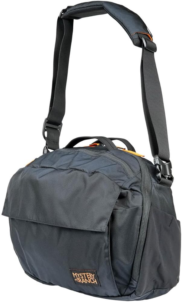 Amazon.com: ystery Ranch District Pro Bag – Everyday Travel Pack