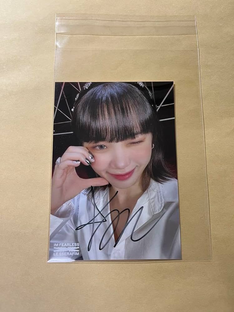 Amazon.co.jp: LE SSERAFIM チェウォン サイン入り生写真 : おもちゃ