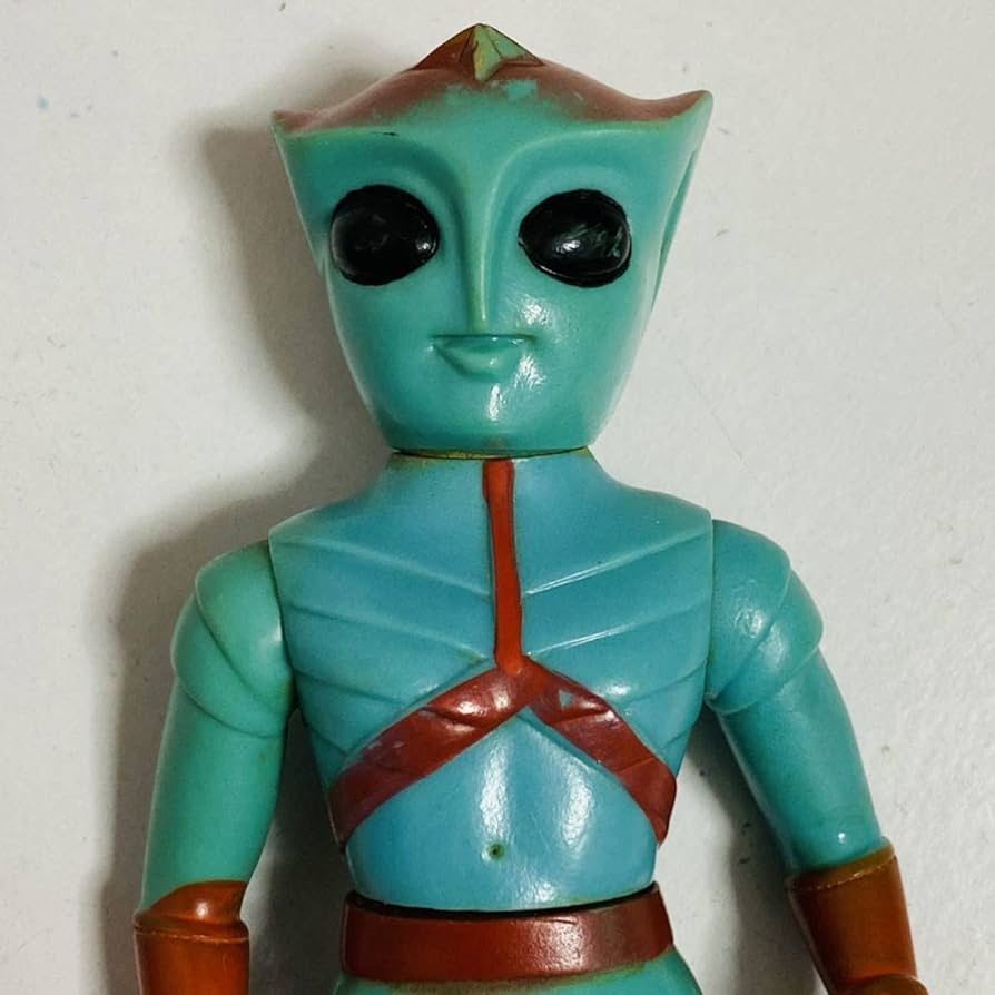 Amazon.co.jp: ブルマァク 円谷プロ トリプルファイター レッド