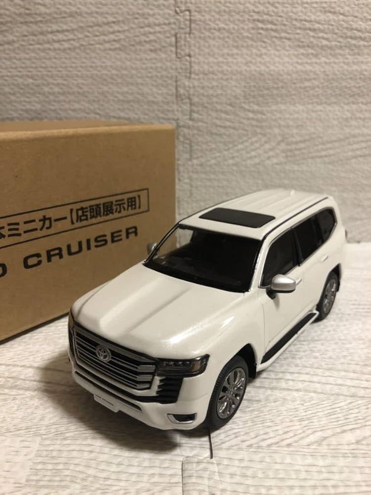 Amazon | 1/30 新型ランドクルーザー300 ランクル カラーサンプル