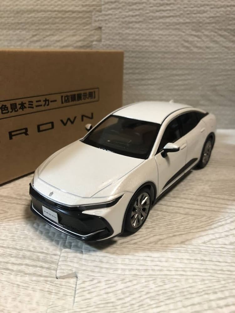 Amazon | 1/30 ミニカー 新型クラウン CROWN クラウンクロスオーバー