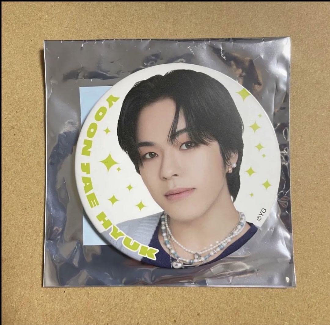 ジェヒョク treasure トレカ うちわ 缶バッジ アクリルキーホルダー