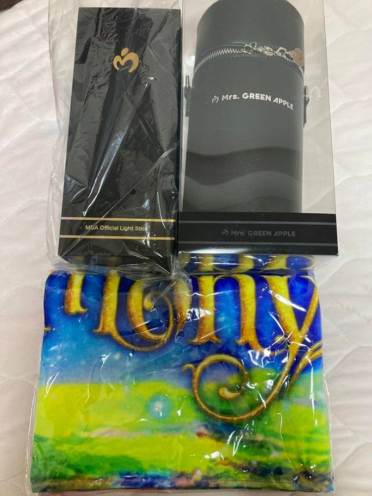 Amazon.co.jp: ミセスグリーンアップル ペンライト、ケース、タオルの3