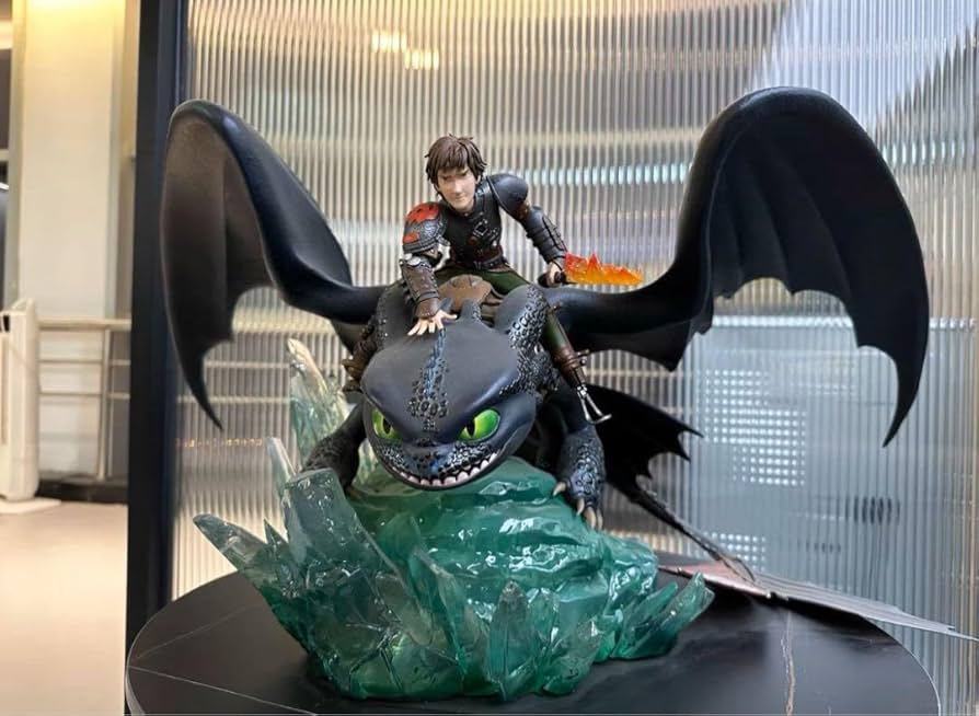 Amazon | ヒックとドラゴン TakaCorp スタチュー フィギュア