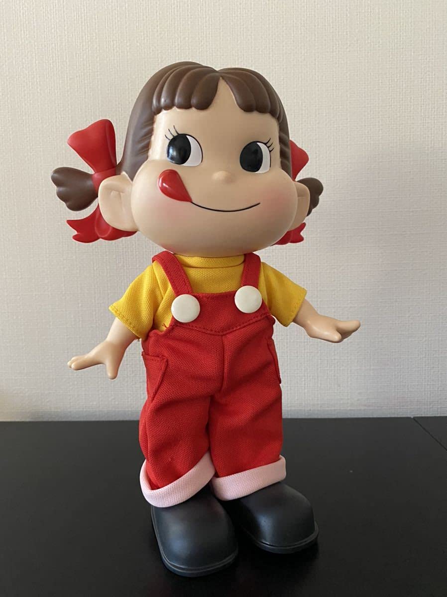 Amazon | 不二家 ペコちゃん人形 フィギュア 非売品 | フィギュア