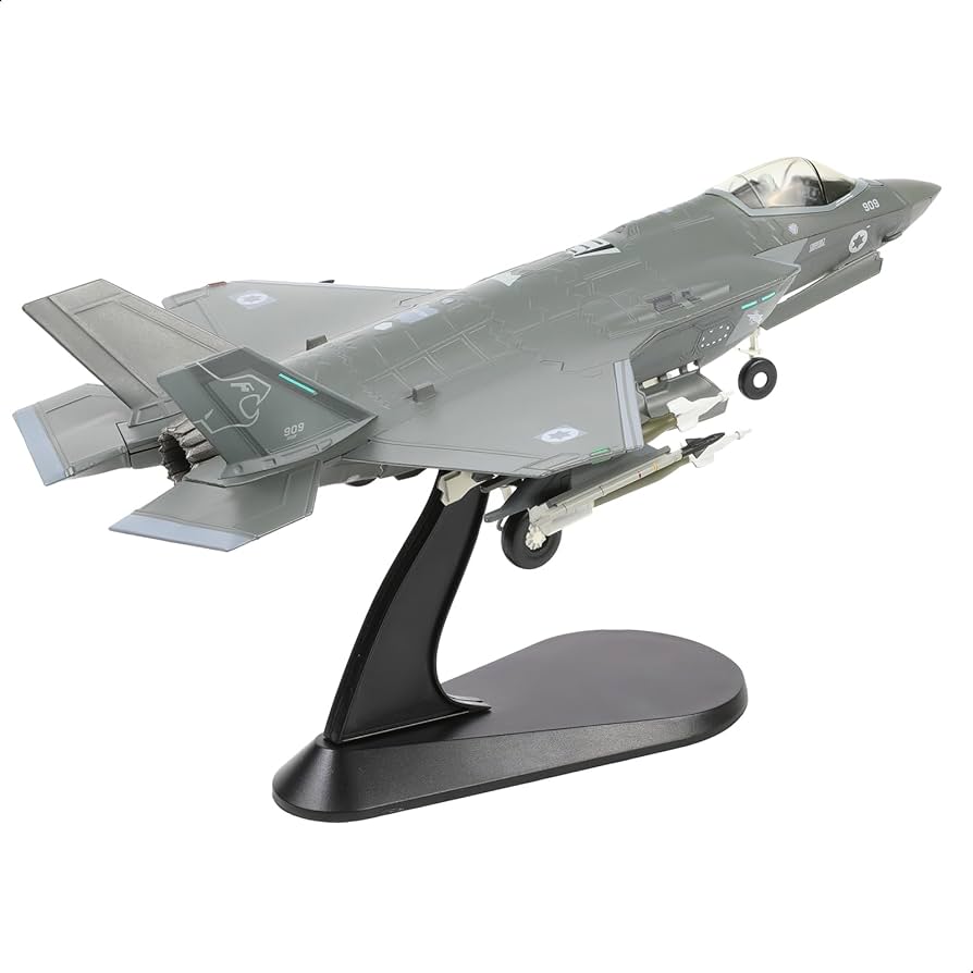 Amazon.co.jp: UOTIE 1/72 F-35I イスラエル空軍ステルス戦闘機モデル
