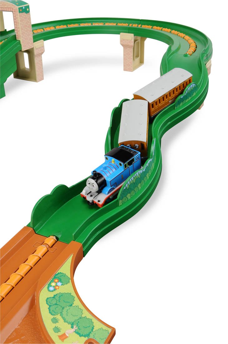 Amazon.co.jp: トミカ トーマス すいすいレールロード トーマス