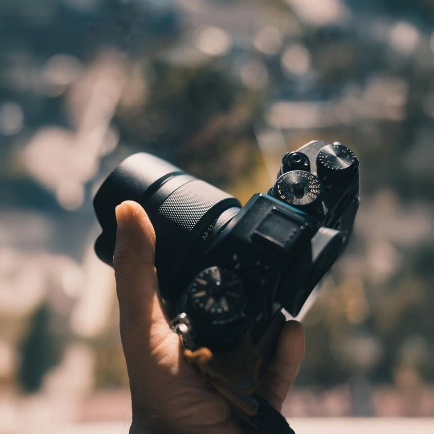 Amazon.com : Samyang 12mm F2.0 AF Ultra Wide Lens for Fujifilm X