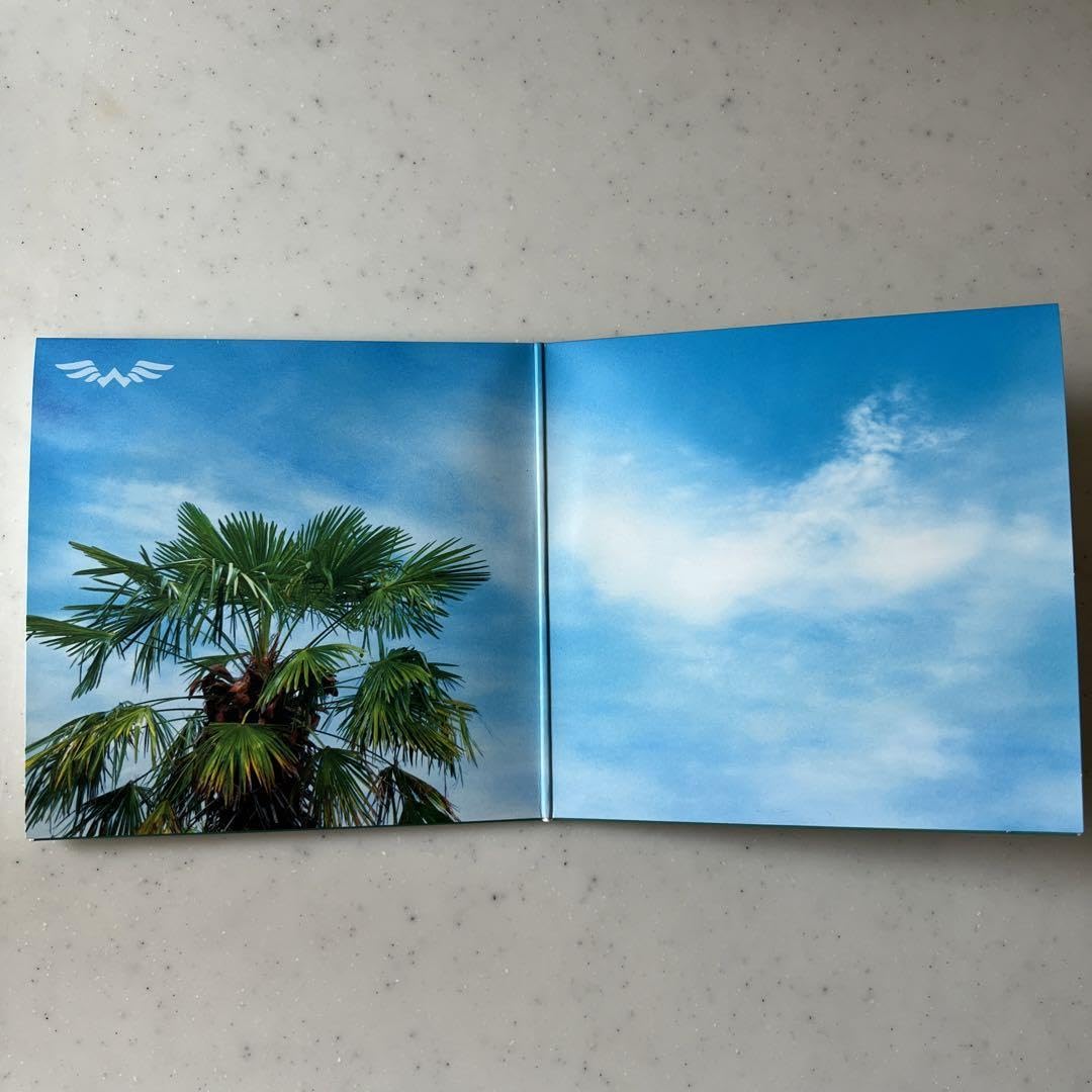 Amazon.co.jp: WATWING CDDVD サイン入りフォト : おもちゃ