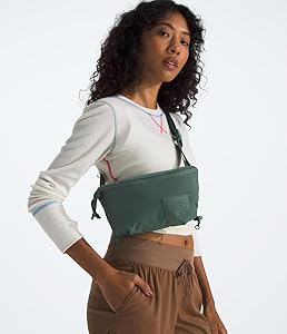 Amazon.com: THE NORTH FACE Women's Never Stop Lumbar, Duck Green