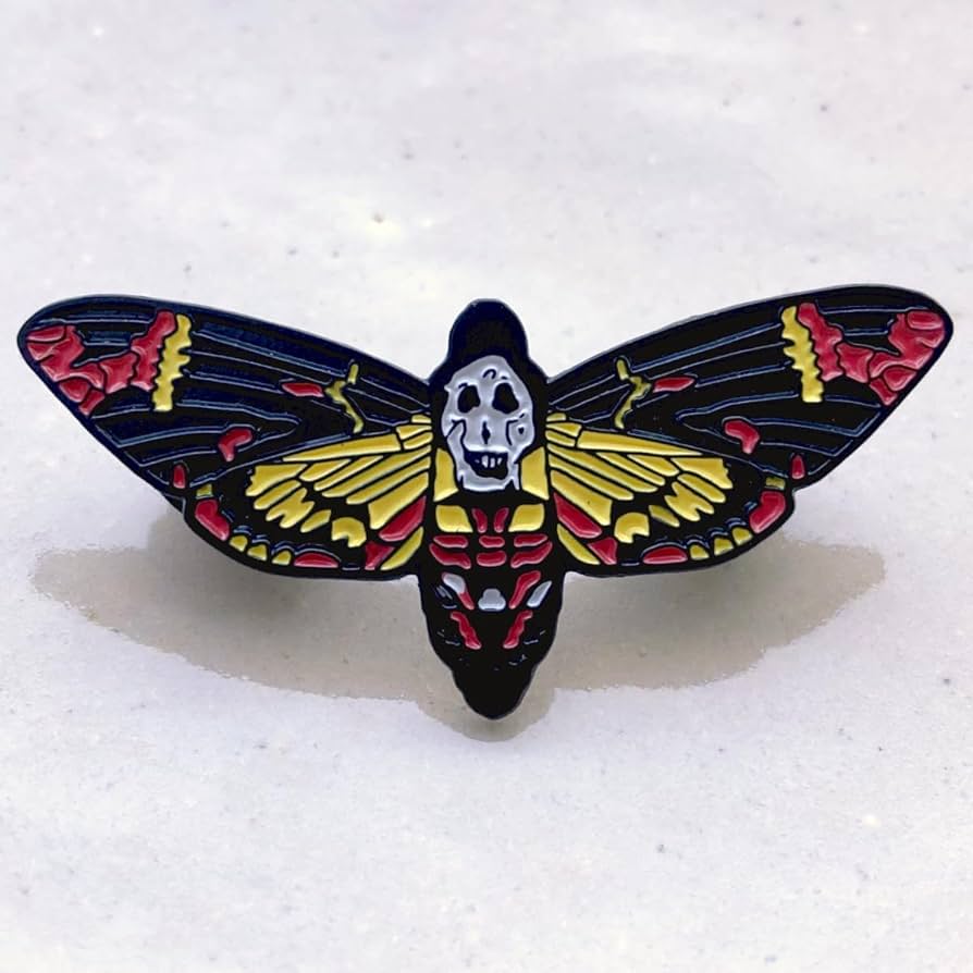 Amazon.co.jp: 羊たちの沈黙 蛾 メンガタスズメ ドクロピンバッジ