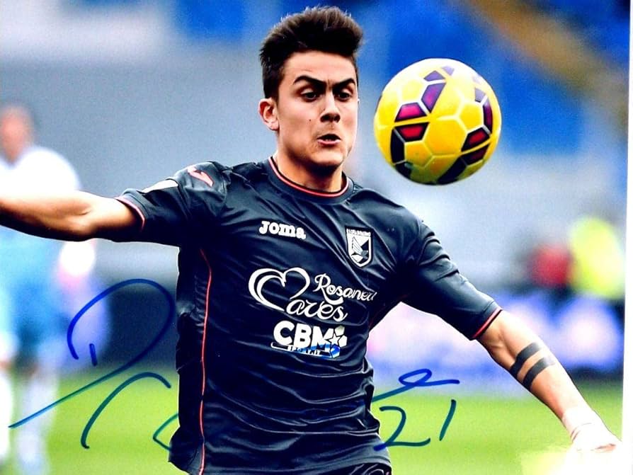 Amazon.co.jp: パウロディバラ直筆サイン入り特大写真…Paulo Dybala