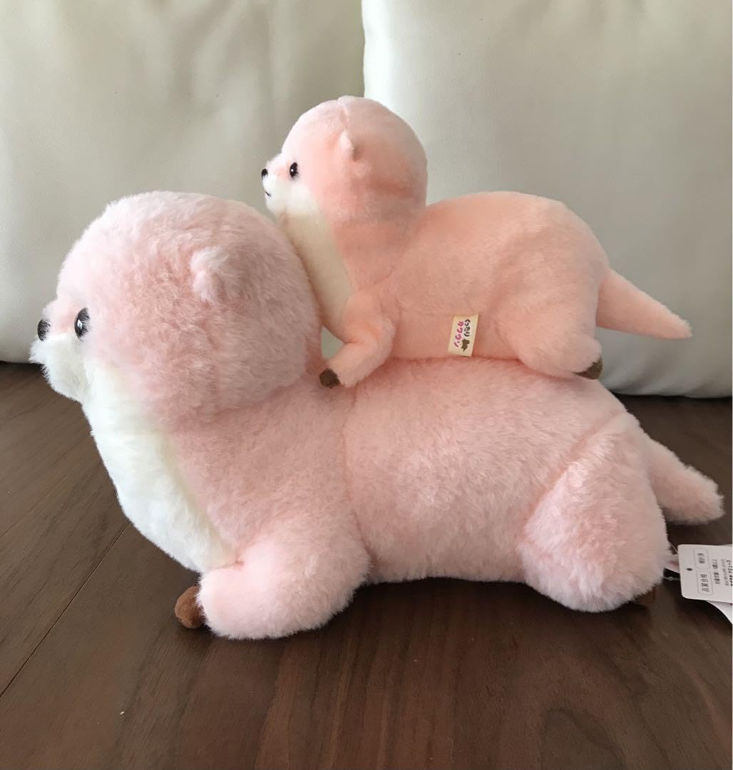 Amazon.co.jp: かわうそぬいぐるみ ピンク色 フワフワ : おもちゃ