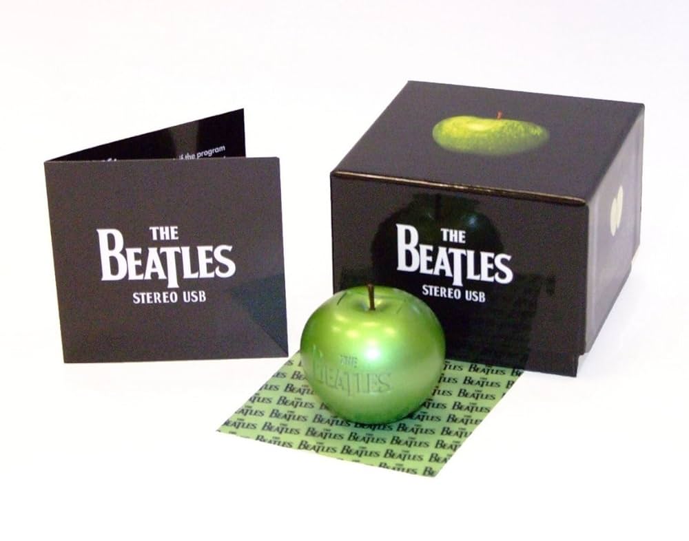 Amazon.co.jp: ザ・ビートルズBOX(限定生産品)(USBメモリ): ミュージック