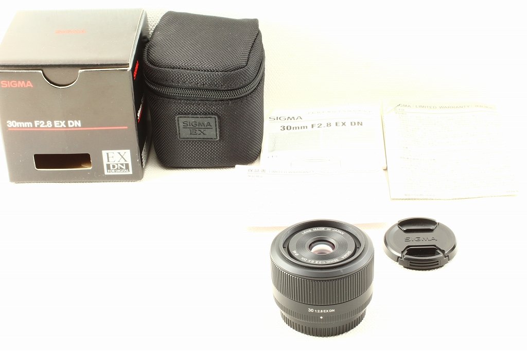 Amazon.com : Sigma 30mm F2.8 EX DN- Micro 4/3 330963 : Compact
