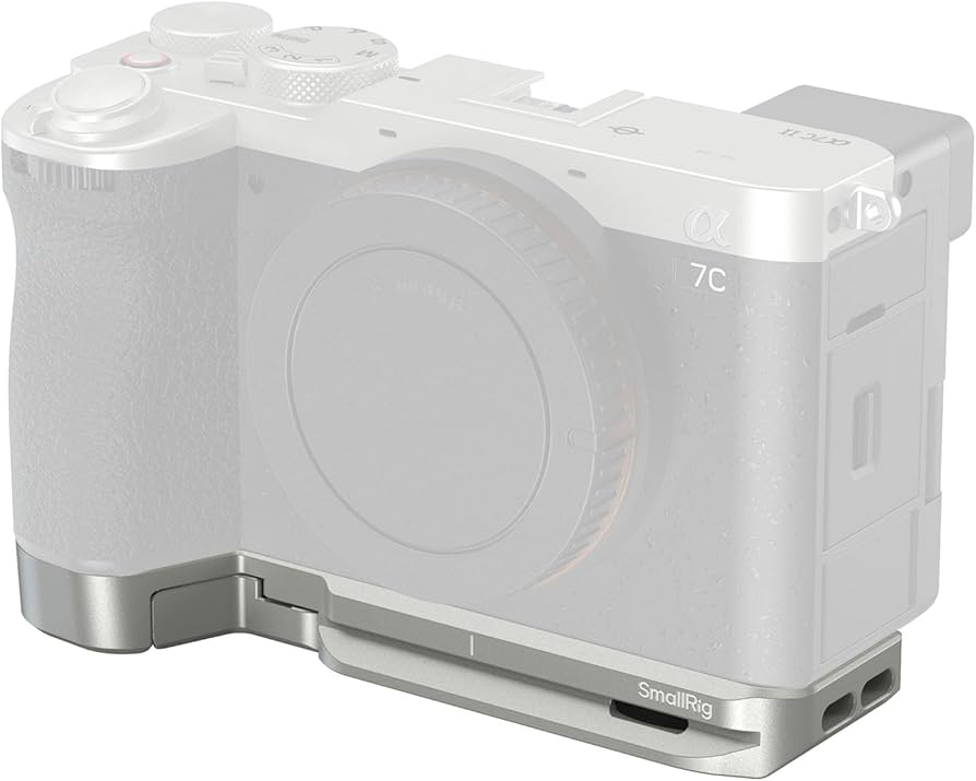 Amazon.com : SmallRig A7C II/A 7CR Baseplate with Slot for Airtag