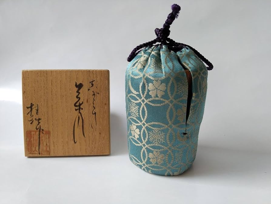 Amazon.co.jp: 茶入 今井桂秋 仕覆 雪月花七宝緞子 茶道具 共箱 新
