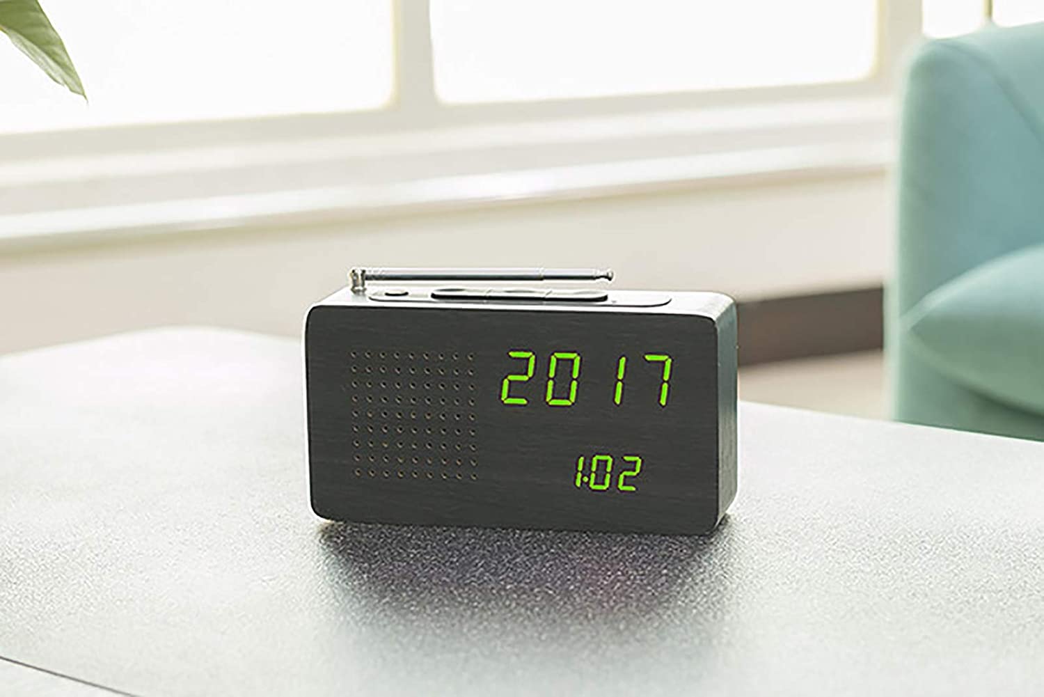 Amazon.co.jp: レトロ目覚まし時計ラジオ、FMラジオ付きヴィンテージ