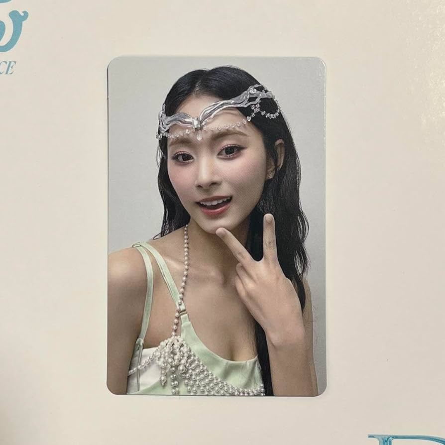 Amazon.co.jp: TWICE ツウィ DIVE TZUYU盤 トレカ : おもちゃ