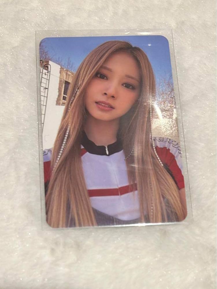 Amazon.co.jp: twice ツウィトレカ : おもちゃ