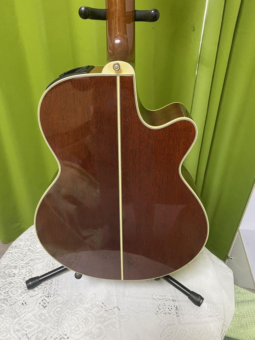 Amazon.co.jp: 長渕剛愛用 Takamine エレアコPT106 純正ハードケース付