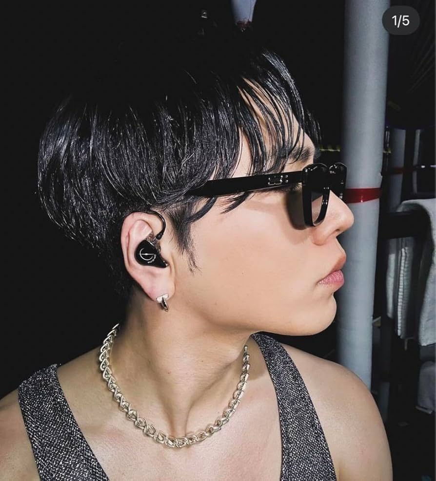 Amazon.co.jp: 登坂広臣 着用 ピアス T フープ : ファッション