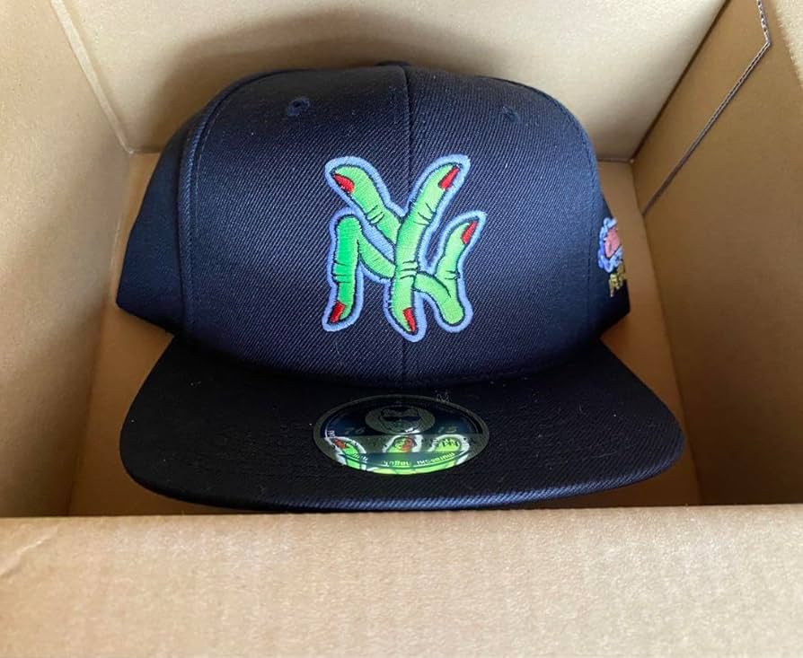 Amazon.co.jp: 肉糞野球連盟キャップ 緑 ぶてぃっく紫歯茎 くっきー