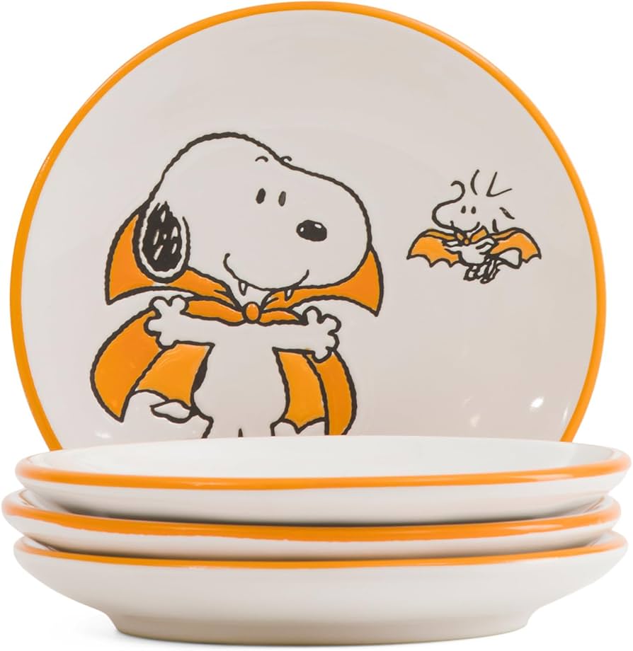 Amazon.com | Zrike Brands Peanuts Halloween Appetizer Plates, Set
