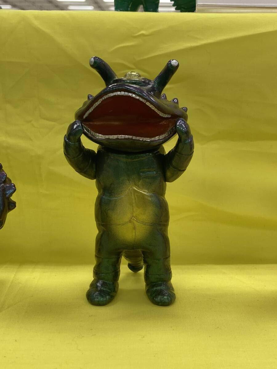 Amazon.co.jp: サンガッツ本舗 カネゴン レッドマン版 ソフビ