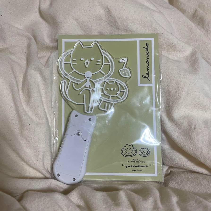 Amazon.co.jp: 上白石萌音 FCグッズ れもねこペンライト : おもちゃ