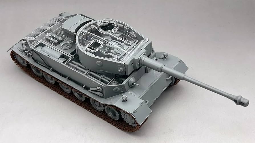 Amazon | アミュージングホビー 1/35 ドイツ軍 重戦車 ティーガー(P