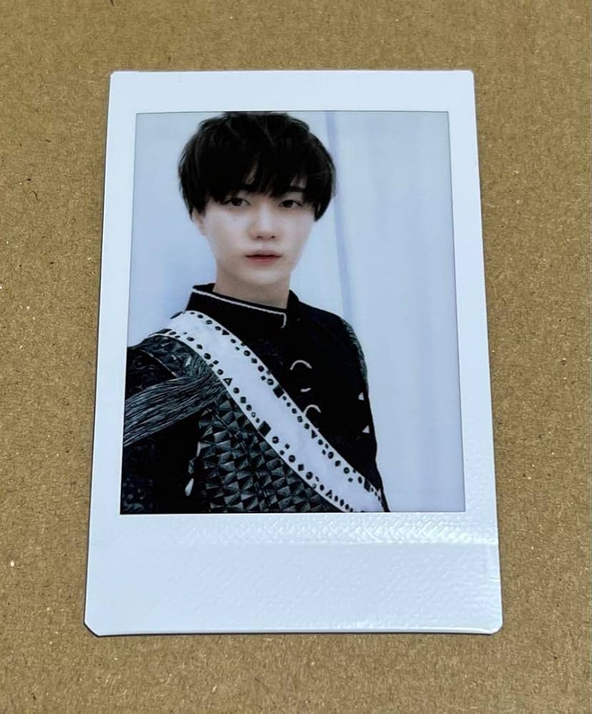 Amazon.co.jp: (限定) MeseMoa. 二番煎じ パシ横 黒衣装 チェキ : おもちゃ