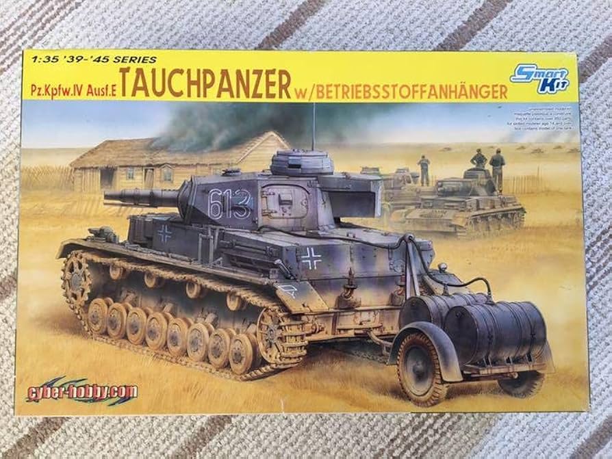 Amazon | サイバーホビー 1/35 四号E型 潜水戦車 w/トレーラー