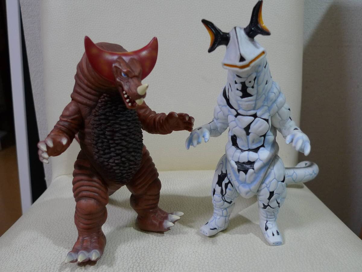 Amazon.co.jp: ウルトラ怪獣シリーズ ゴモラマックス版2005 エレキング