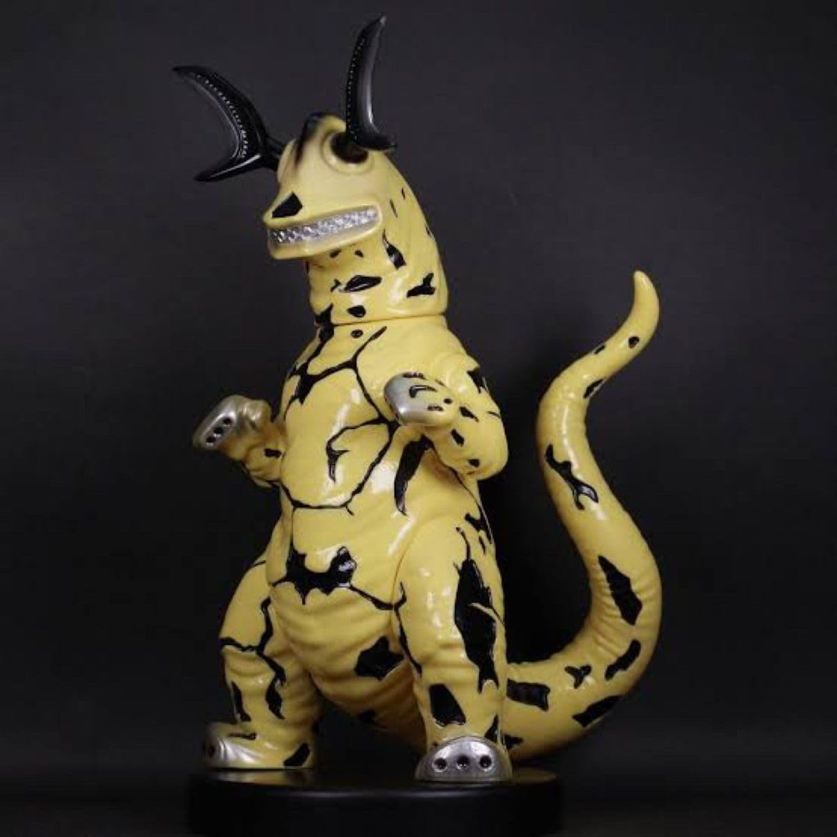 Amazon.co.jp: Planetx エレキング（幼体 ）ソフビ ウルトラセブン