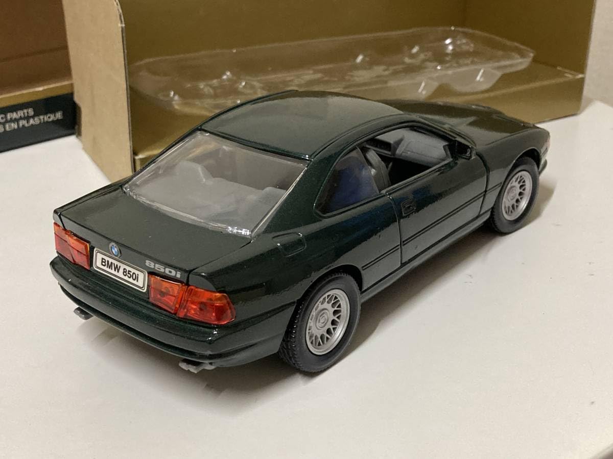 Amazon | ロードタフ1/24 BMW 850i ミニカー | ミニカー・ダイ