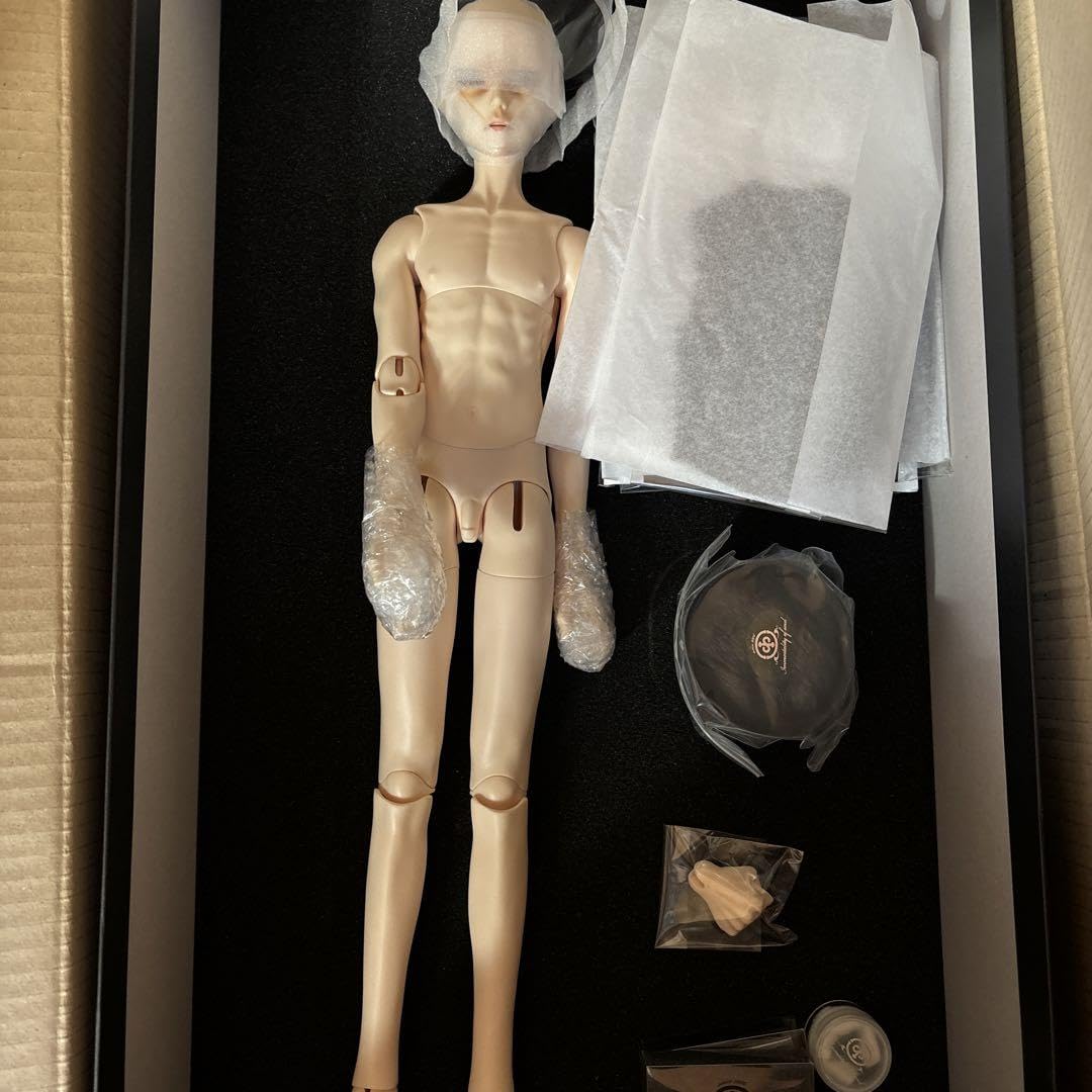 Amazon.co.jp: リヴァイ兵長キャストドール 地下街時代ver 60センチ