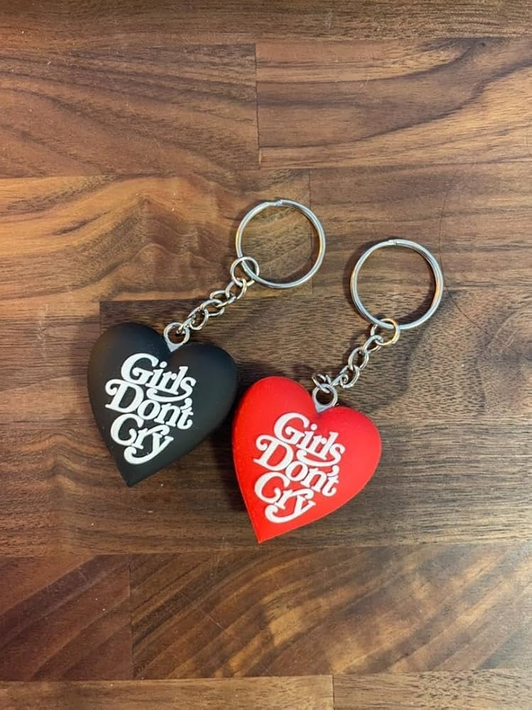 GIRLS DON'T CRY キーホルダー Amazon.co.jp: Girls Don't Cry