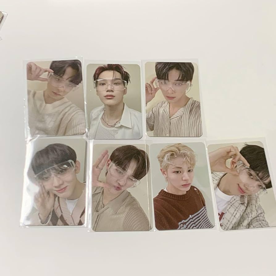 Amazon.co.jp: EVNNE kpop store トレカ セット : おもちゃ