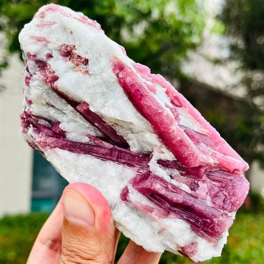 Amazon.co.jp: 天然水晶の原石 天然レッドトルマリン原石ルベライト石