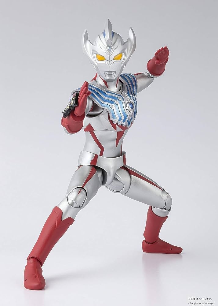 Amazon.com: TAMASHII NATIONS - Ultraman Taiga - Ultraman Taiga