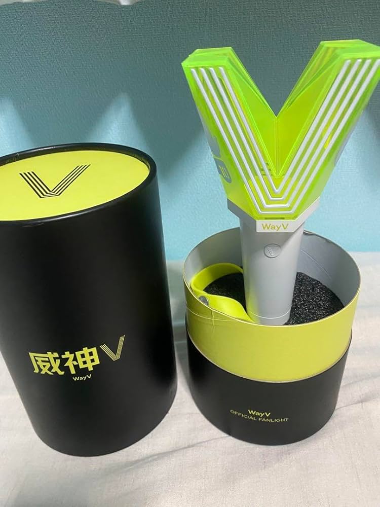 Amazon.co.jp: 正規品wayv 威神 nct ペンライト ネギ鈍器 テン