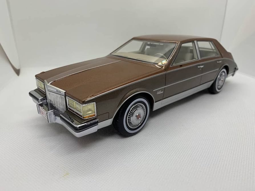 Amazon | BoS 1/18 キャデラック セビル Cadillac Sevill Brown