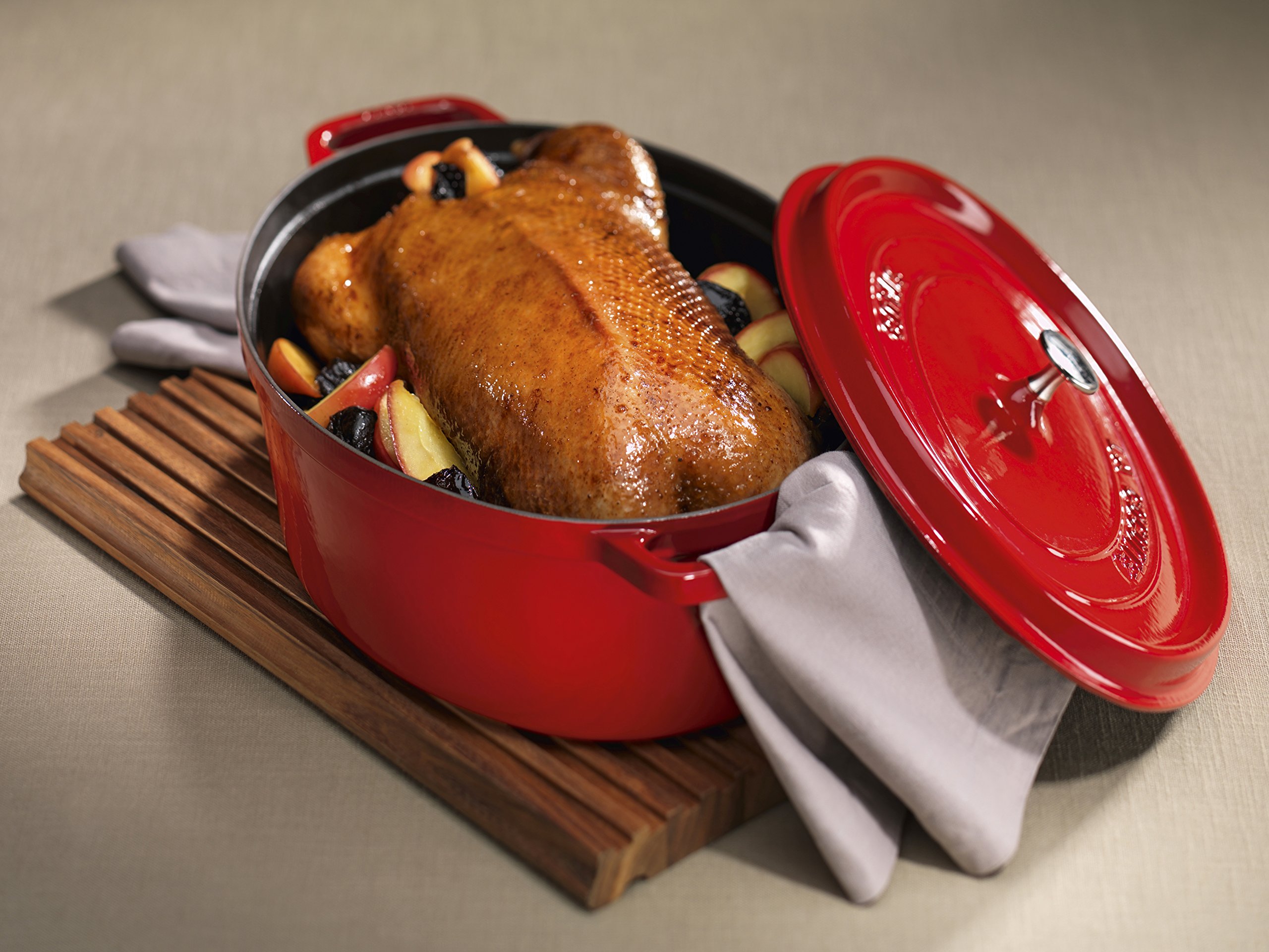 Amazon｜staub ストウブ 「 ピコ ココット オーバル チェリー 29cm
