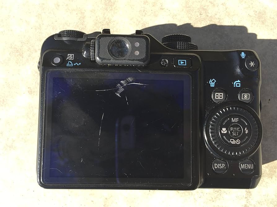 Amazon Canada: Canon Powershot G10 14.7MP Digital Camera with 5X